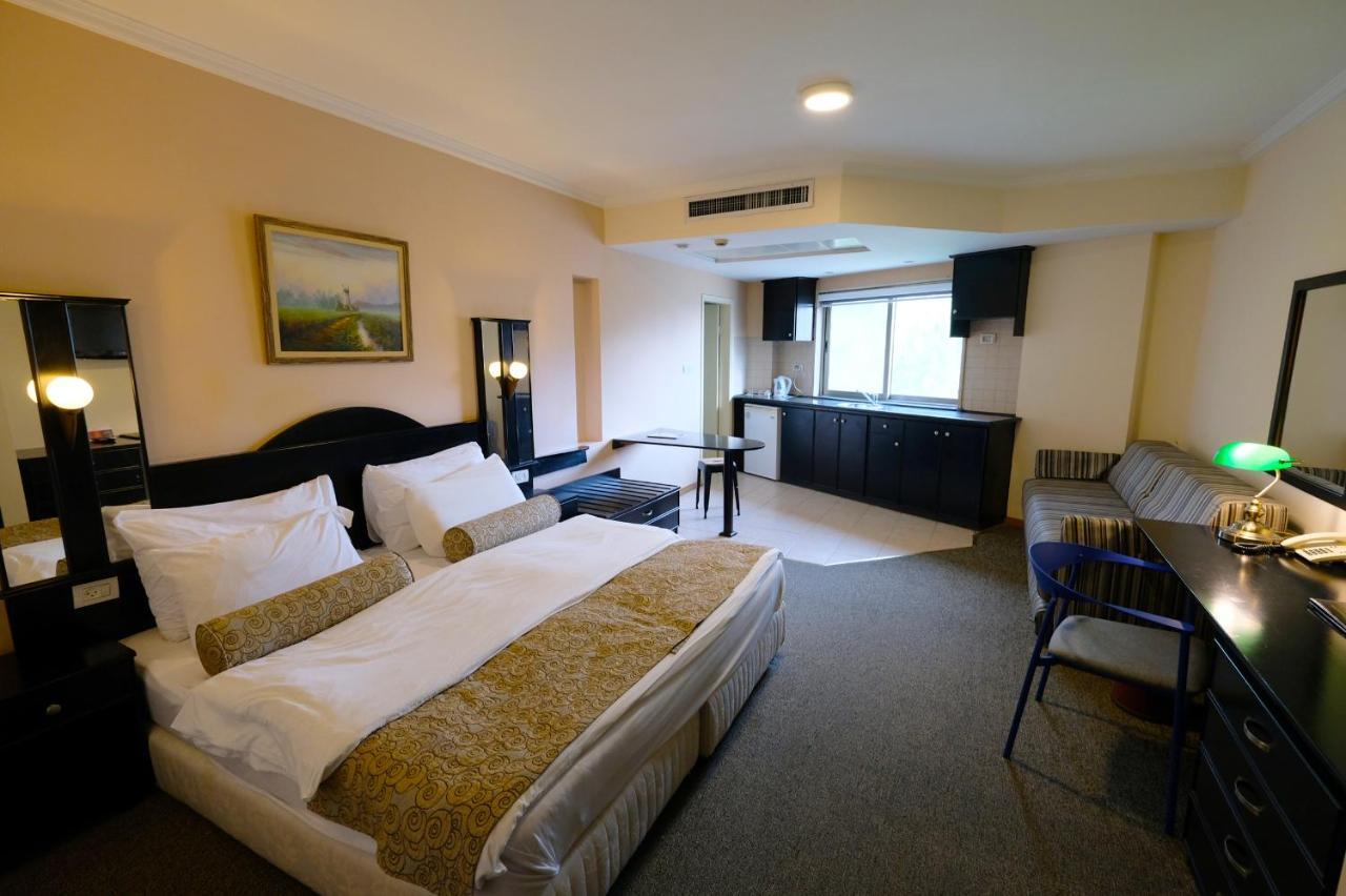 Royal Court Hotel Ramallah Ngoại thất bức ảnh