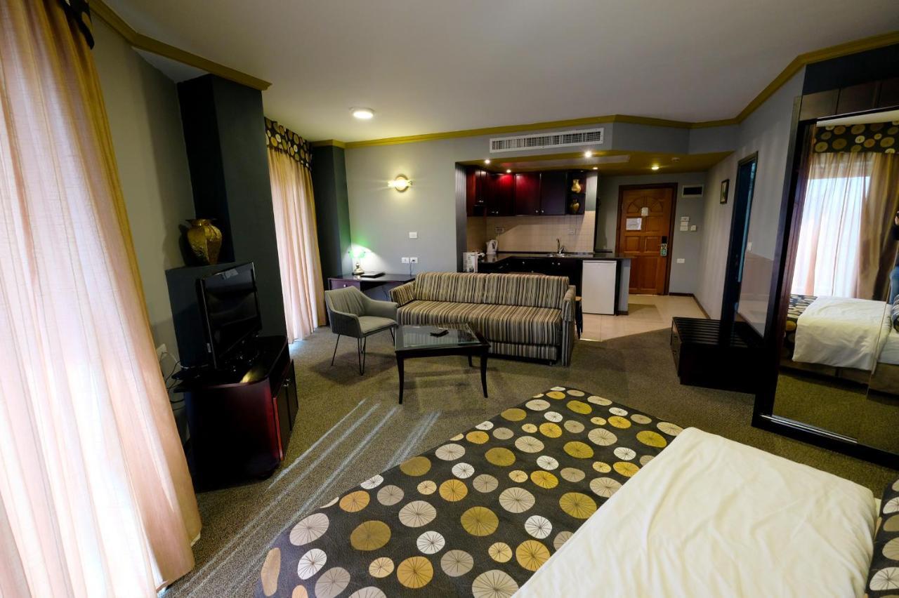 Royal Court Hotel Ramallah Ngoại thất bức ảnh