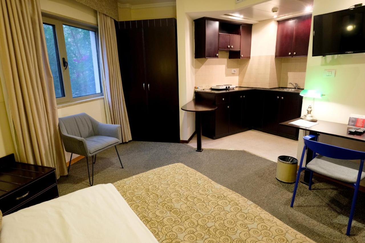 Royal Court Hotel Ramallah Ngoại thất bức ảnh
