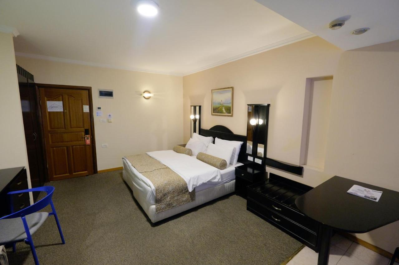 Royal Court Hotel Ramallah Ngoại thất bức ảnh