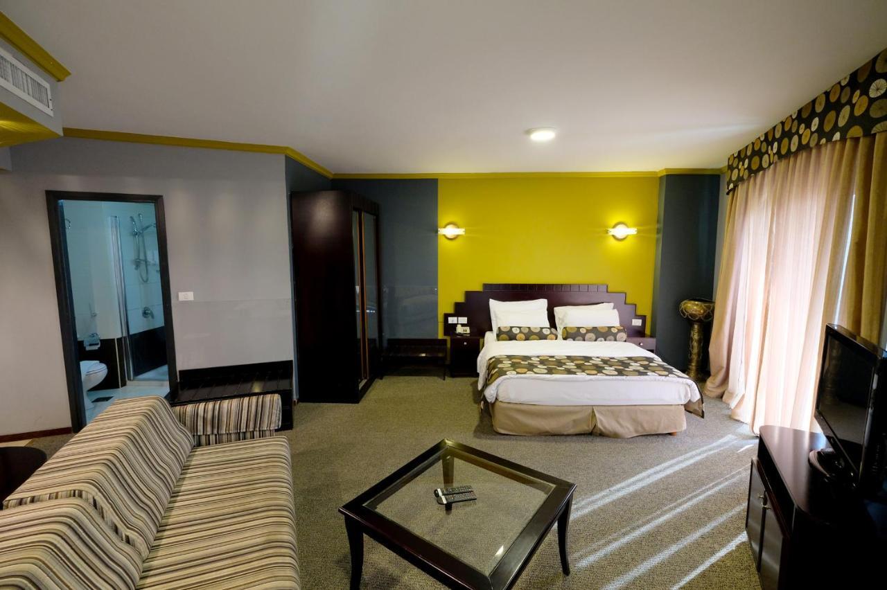 Royal Court Hotel Ramallah Ngoại thất bức ảnh